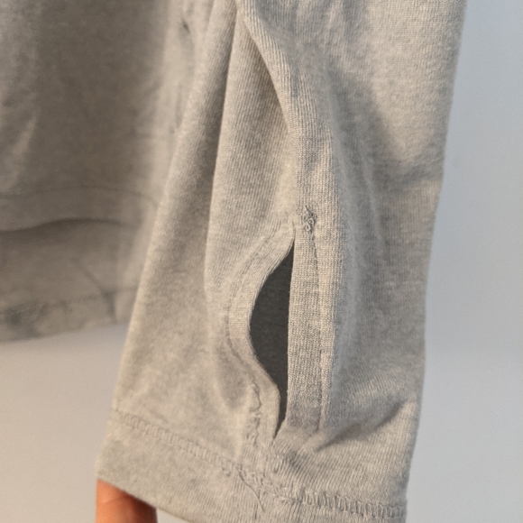 Old Navy active long sleeve shirt large - Picture 6 of 13